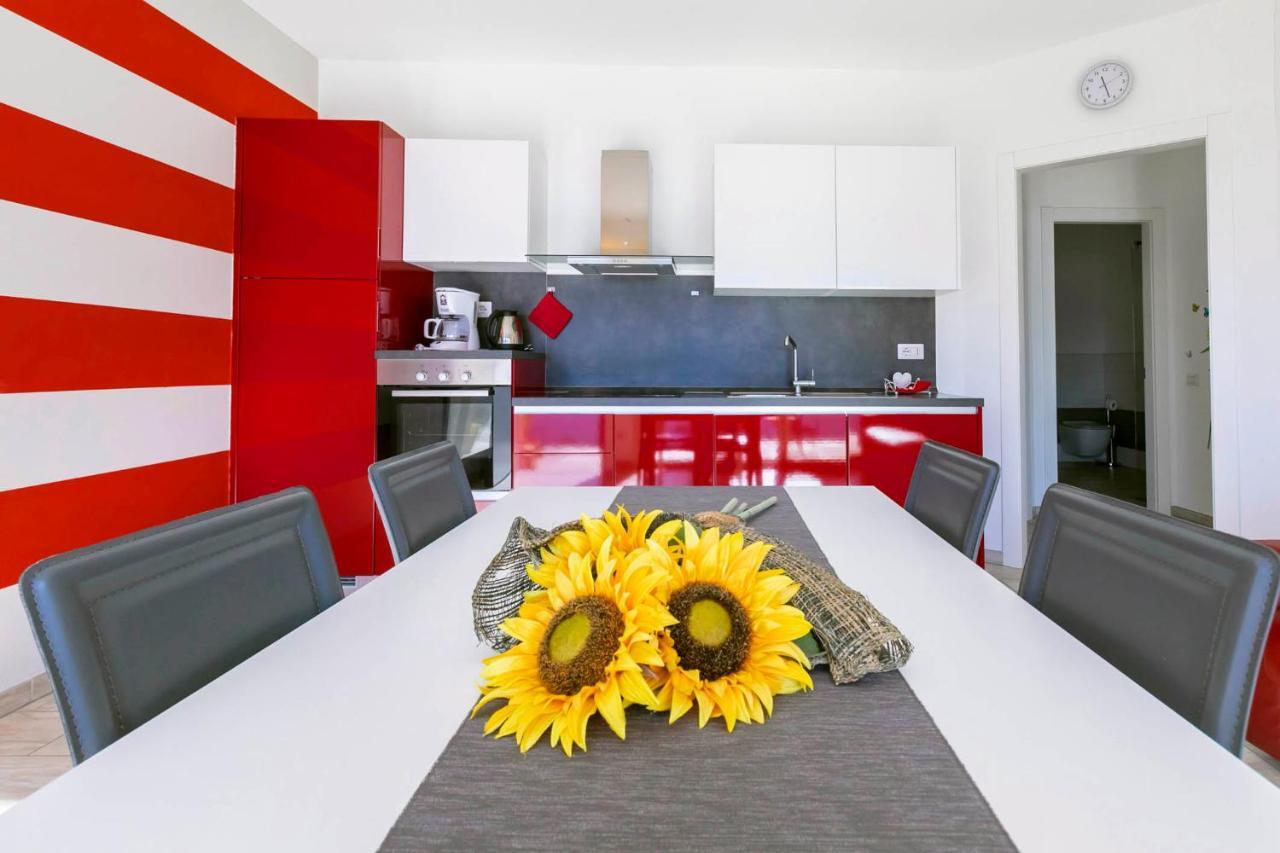 La Collinetta Apartments Vercana Kültér fotó