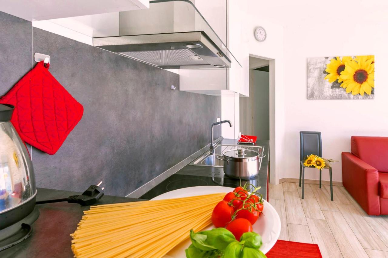 La Collinetta Apartments Vercana Kültér fotó